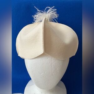 Handmade wool beret hat